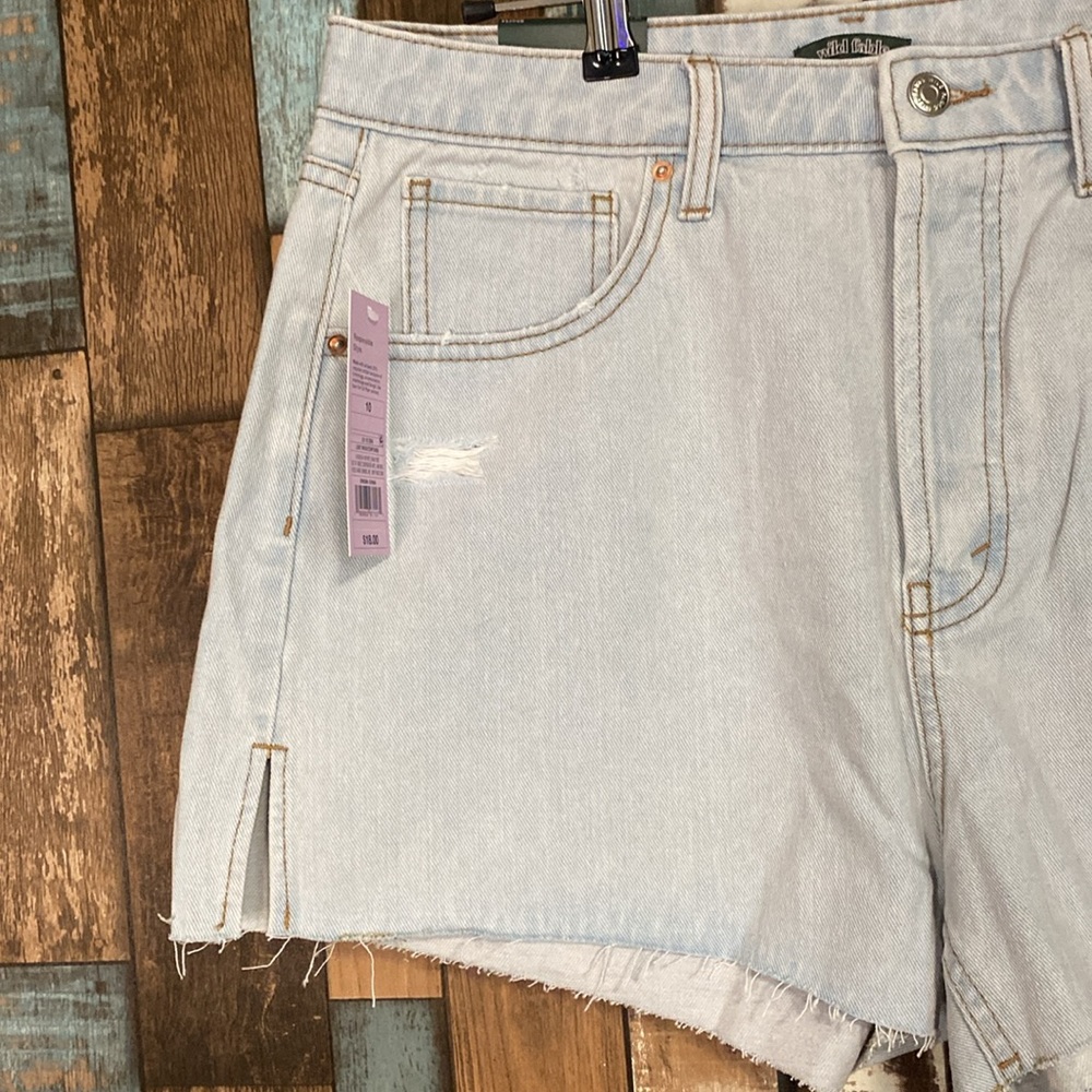☀️ - High Rise Cutoffs NWOT - Picture 3 of 12
